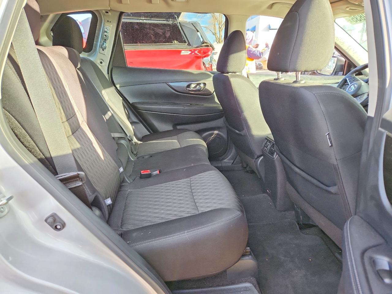 2020 NISSAN ROGUE S photo 11