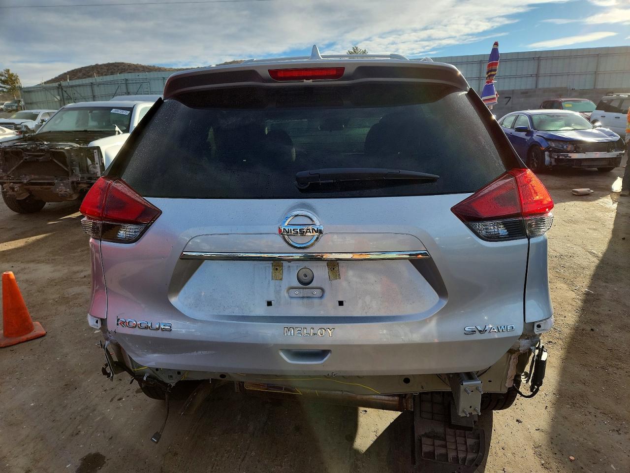 2020 NISSAN ROGUE S photo 6