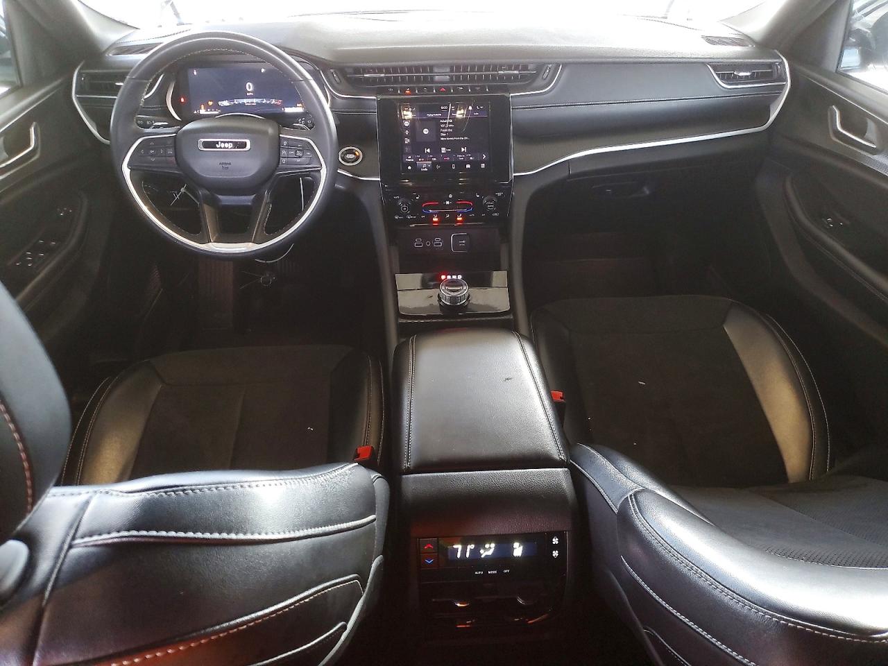 2024 JEEP GRAND CHEROKEE L LAREDO photo 8