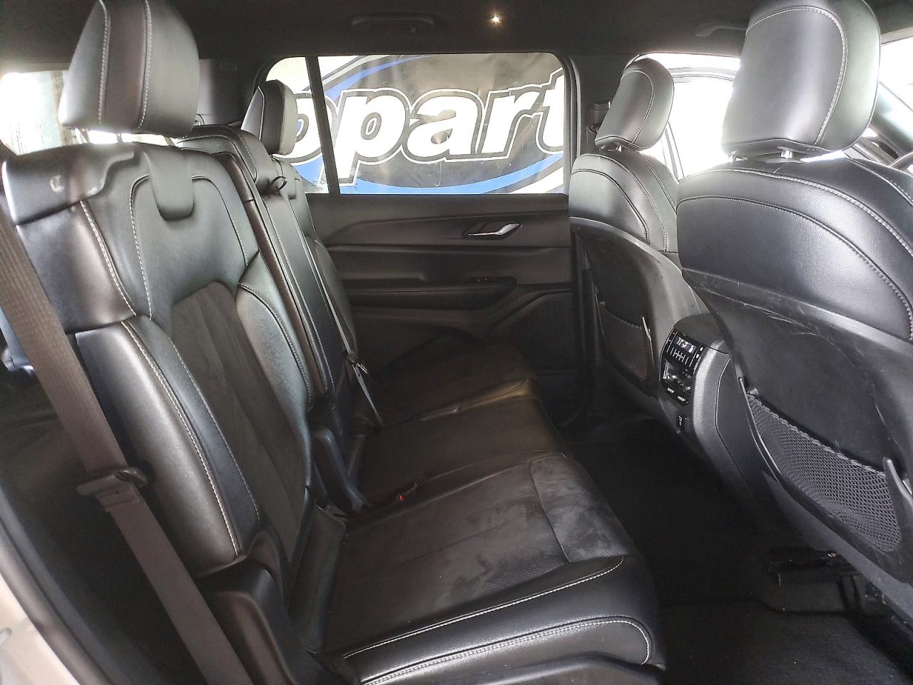 2024 JEEP GRAND CHEROKEE L LAREDO photo 10