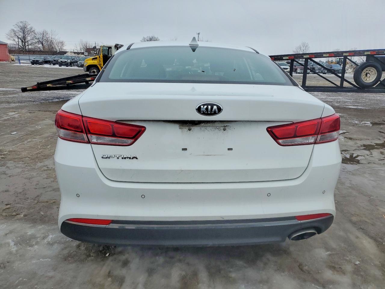 2018 KIA OPTIMA LX photo 6
