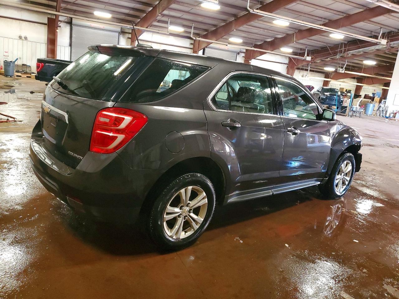 2016 CHEVROLET EQUINOX LS photo 3