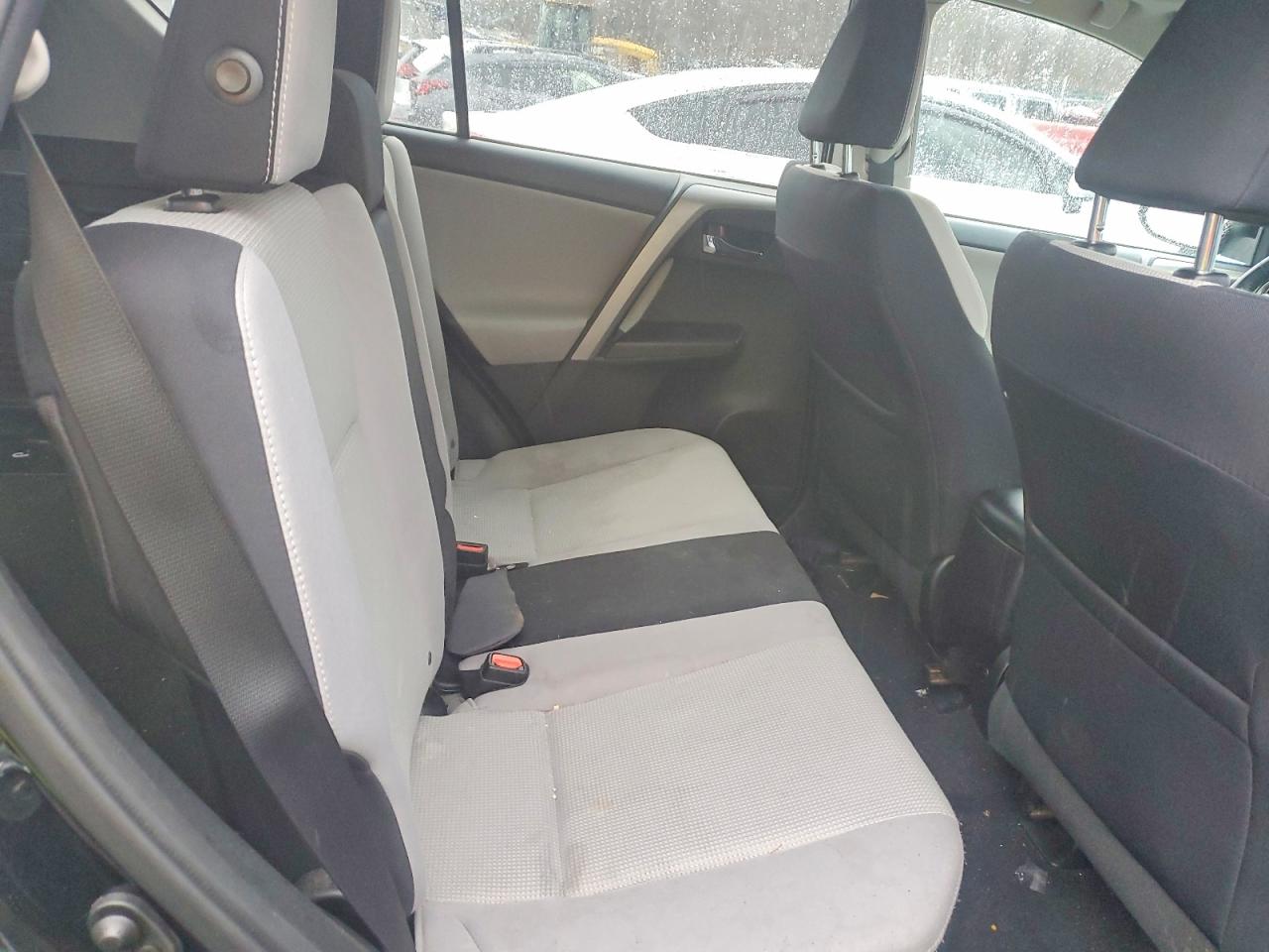 2016 TOYOTA RAV4 XLE photo 11