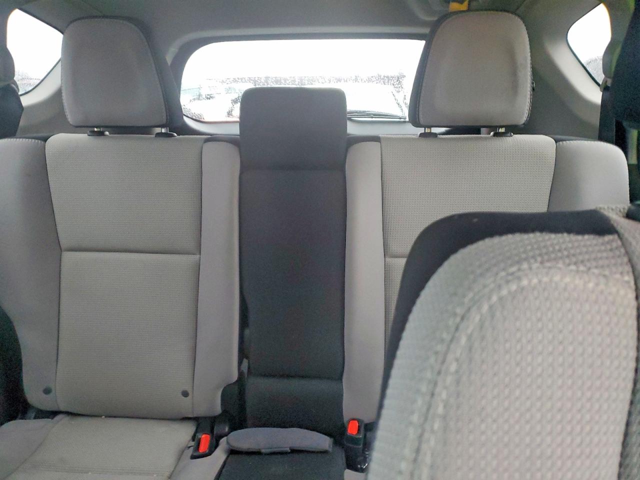 2016 TOYOTA RAV4 XLE photo 10