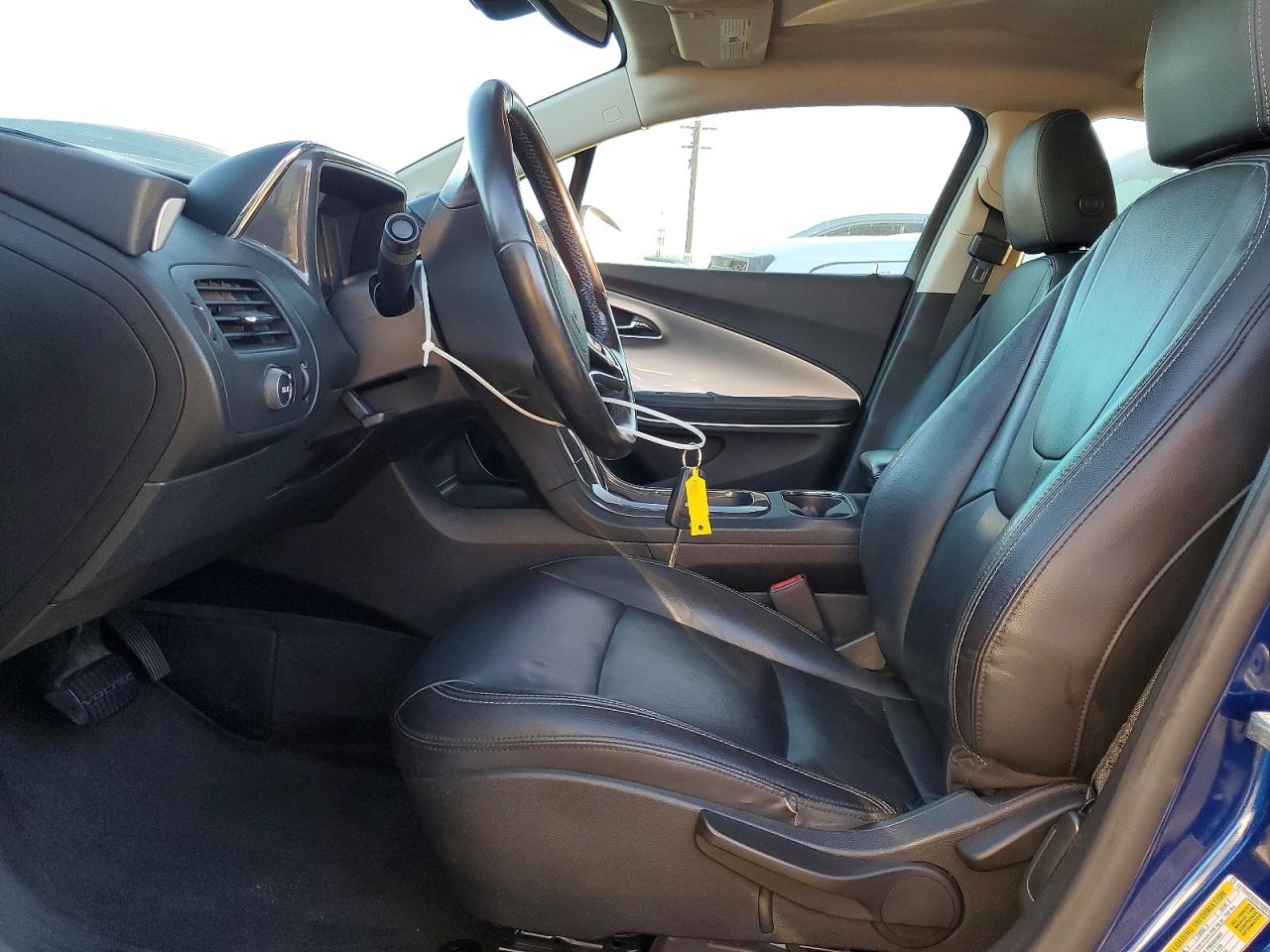 2013 CHEVROLET VOLT photo 7