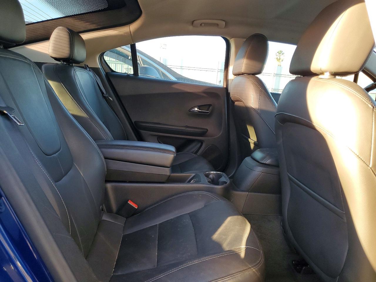 2013 CHEVROLET VOLT photo 10
