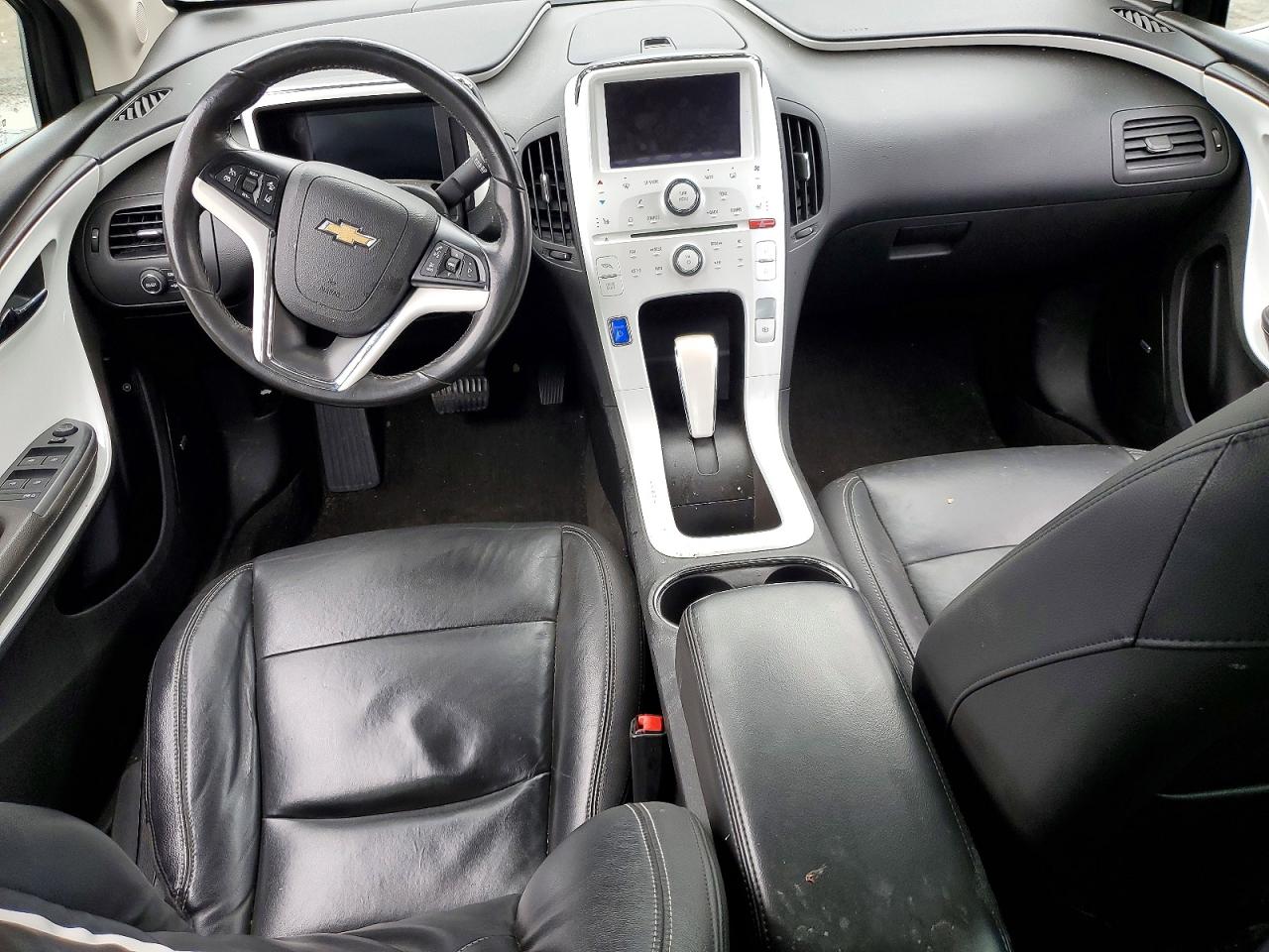 2013 CHEVROLET VOLT photo 8