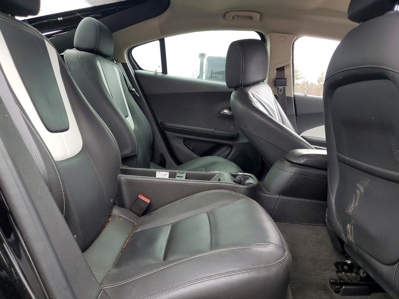 2013 CHEVROLET VOLT photo 10