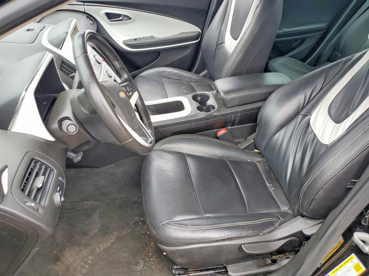 2013 CHEVROLET VOLT photo 7