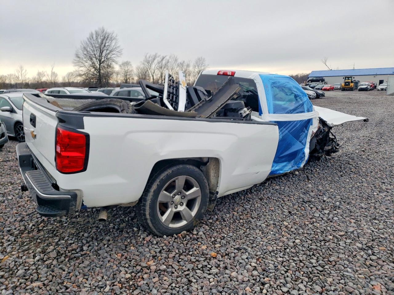 2018 CHEVROLET SILVERADO K1500 LT photo 3