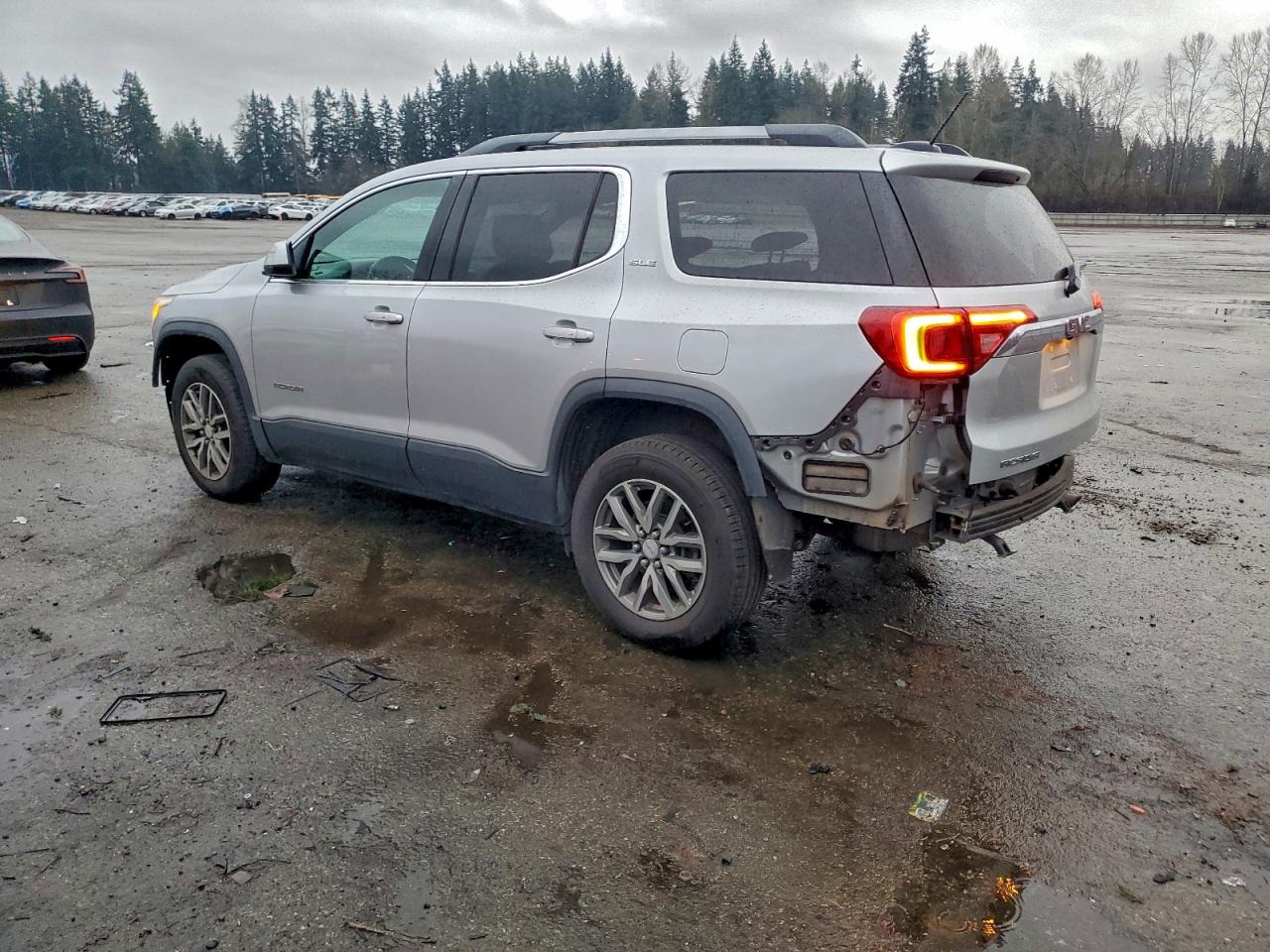 2017 GMC ACADIA SLE photo 2
