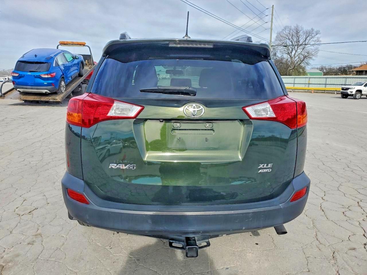 2013 TOYOTA RAV4 XLE photo 6
