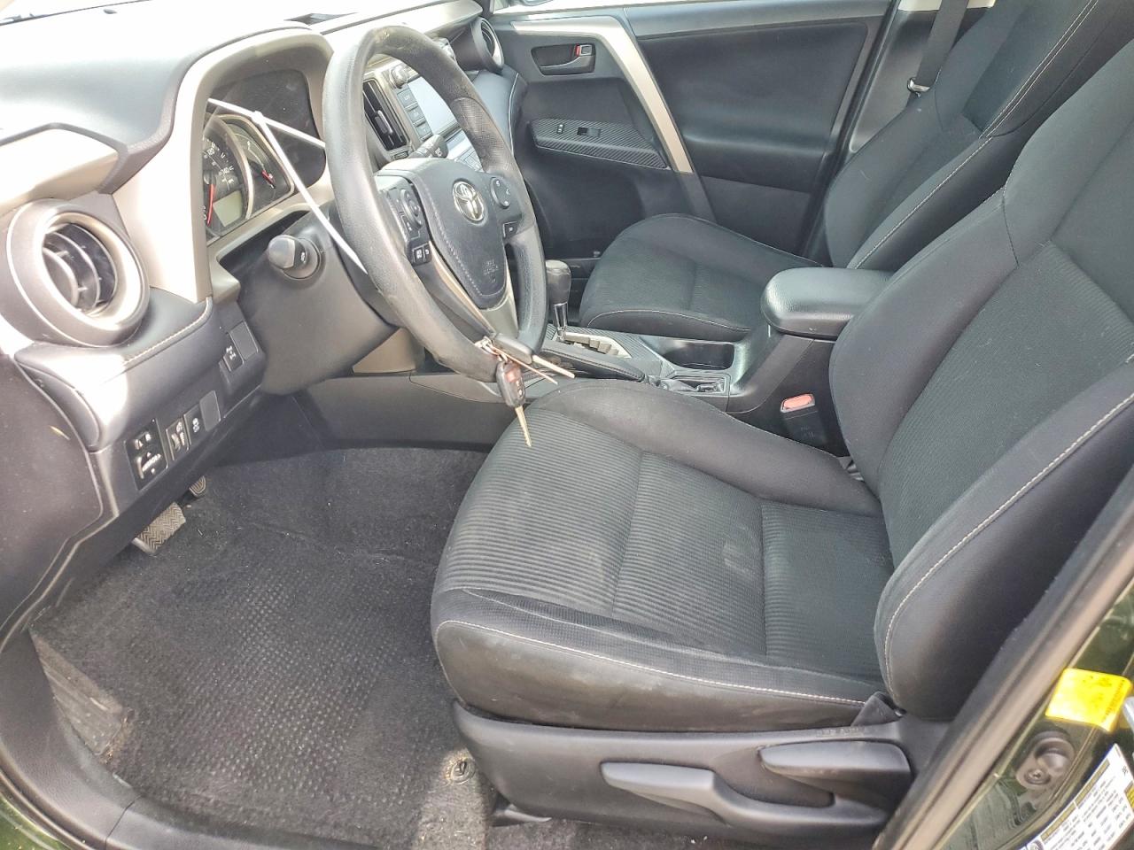 2013 TOYOTA RAV4 XLE photo 7