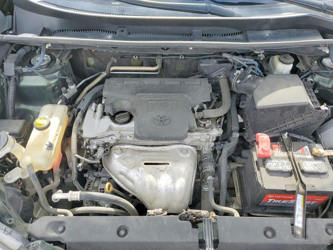 2013 TOYOTA RAV4 XLE photo 12