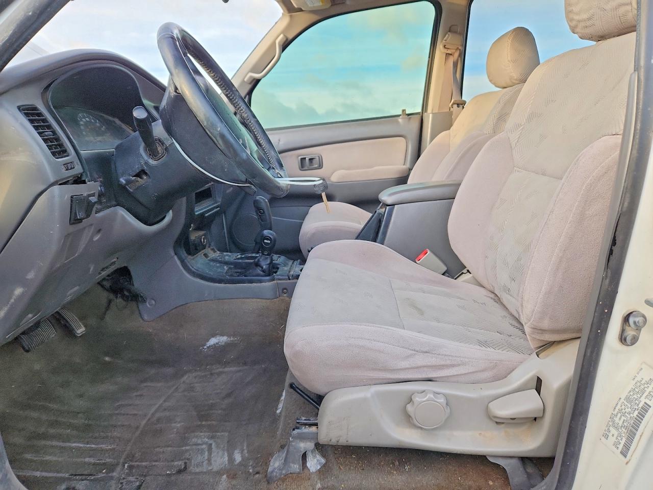 2002 TOYOTA 4RUNNER SR5 photo 7