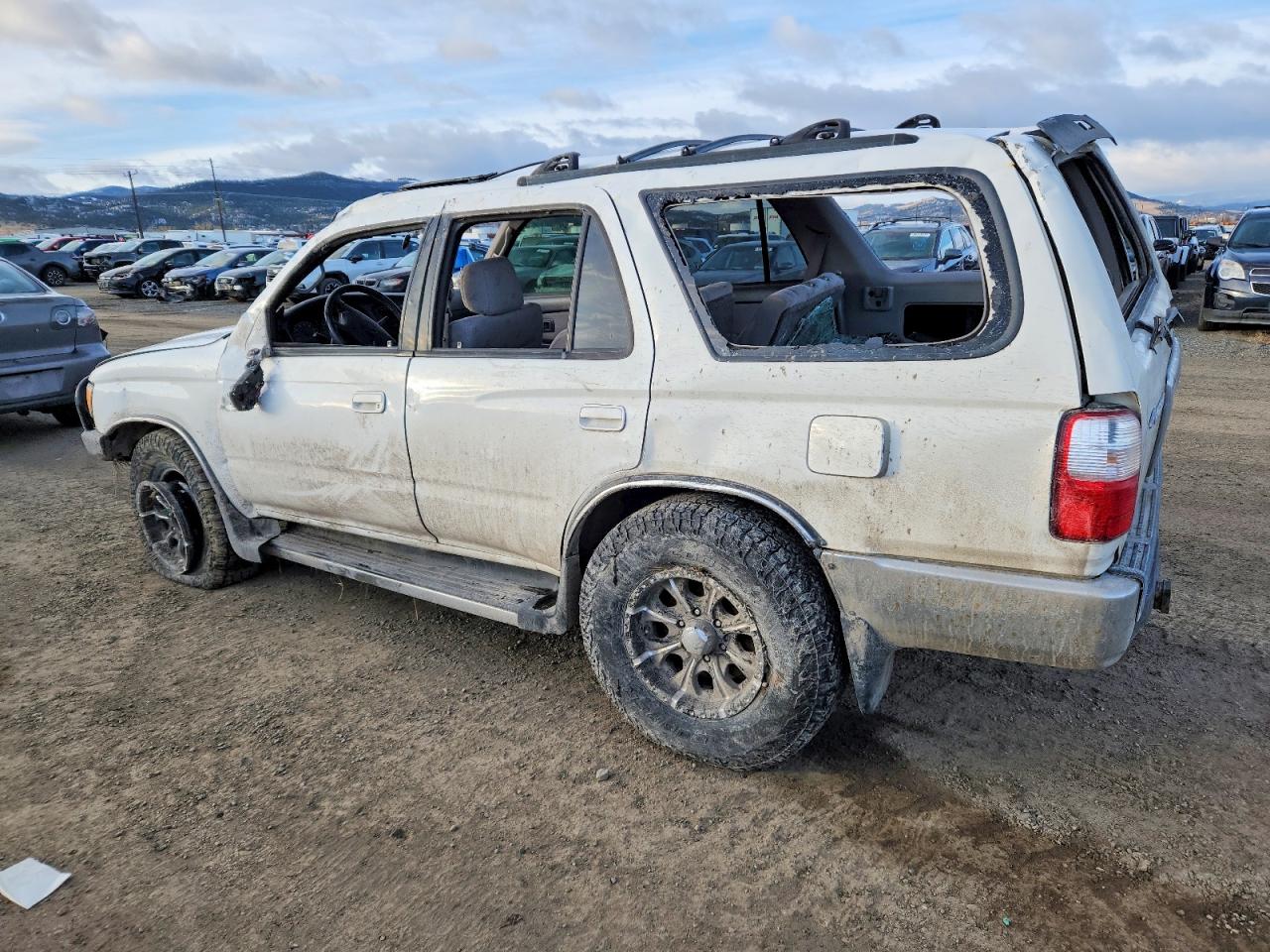 2002 TOYOTA 4RUNNER SR5 photo 2