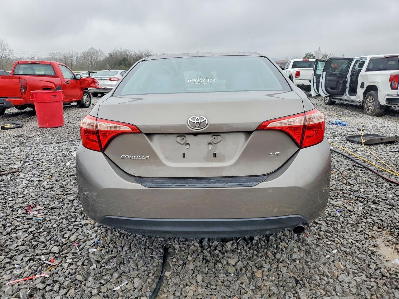 2017 TOYOTA COROLLA LE photo 11