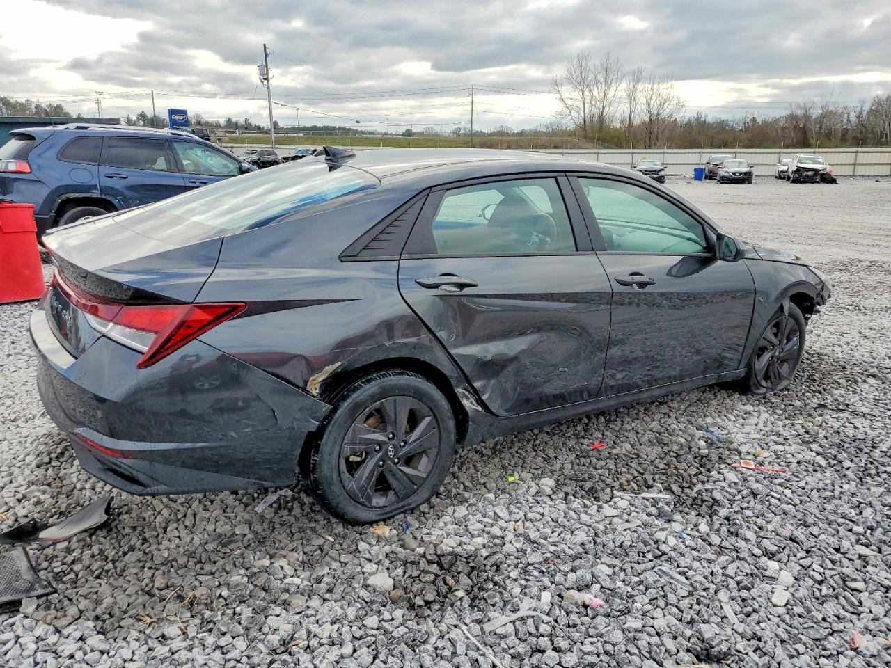 2023 HYUNDAI ELANTRA SEL photo 7