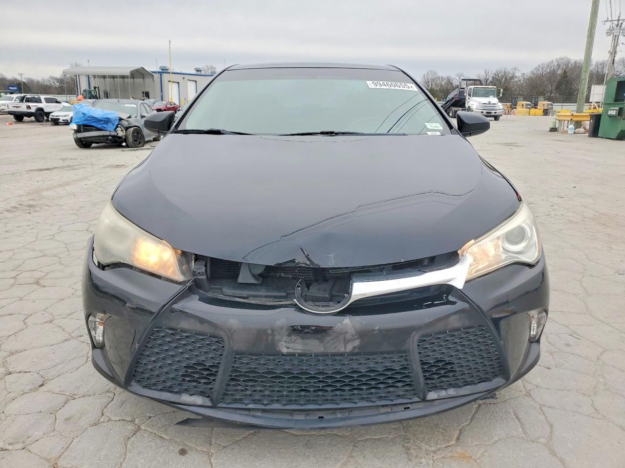 2017 TOYOTA CAMRY LE photo 5