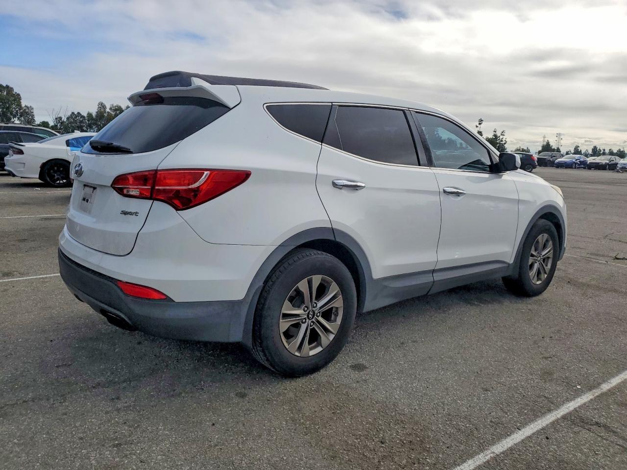 2016 HYUNDAI SANTA FE SPORT photo 3