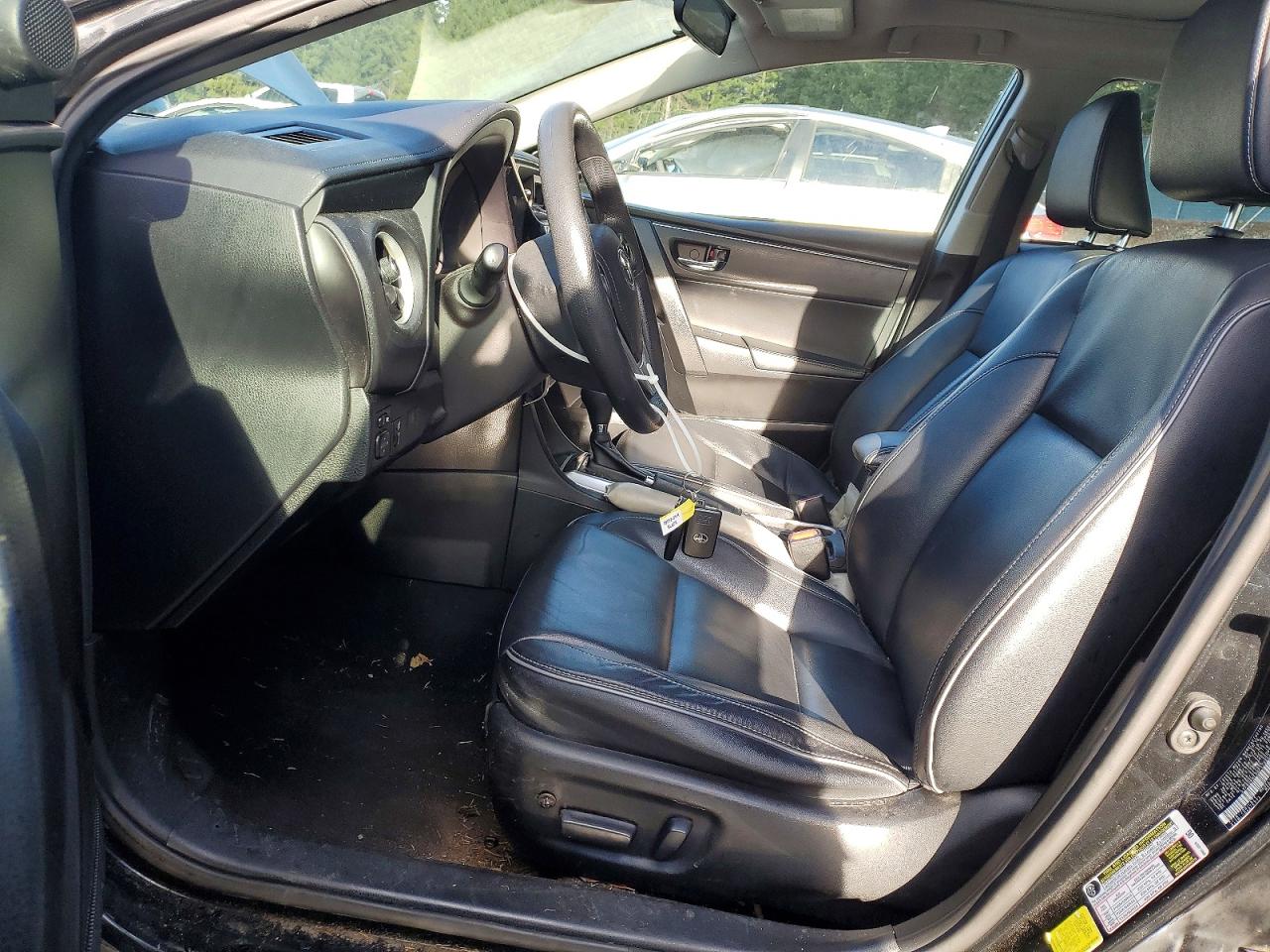 2017 TOYOTA COROLLA L photo 7