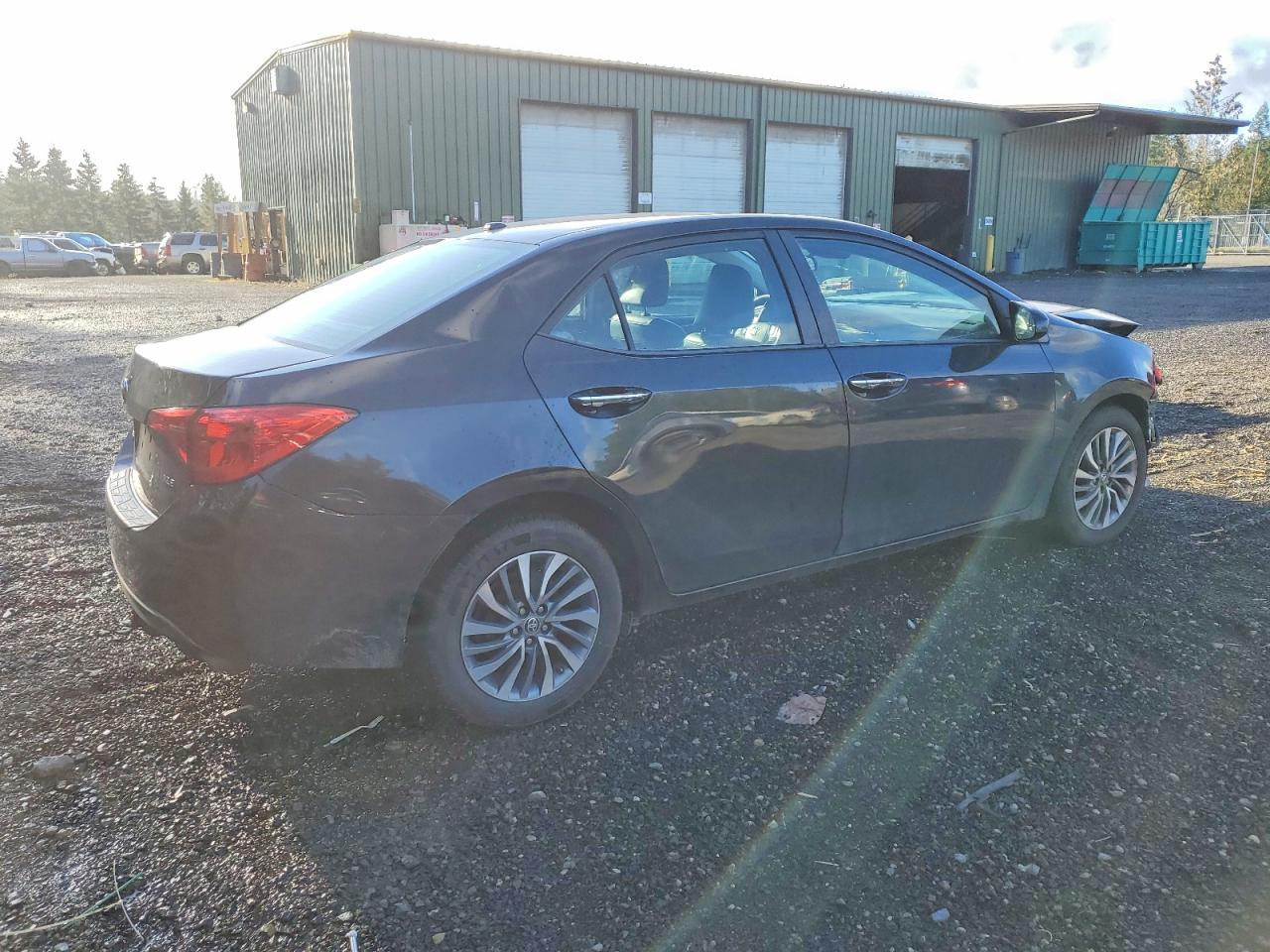 2017 TOYOTA COROLLA L photo 3
