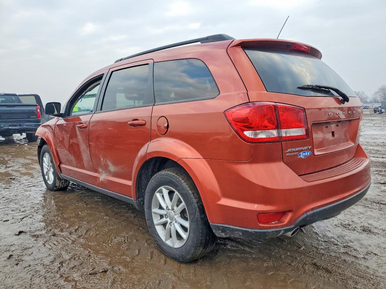 2014 DODGE JOURNEY SXT photo 2