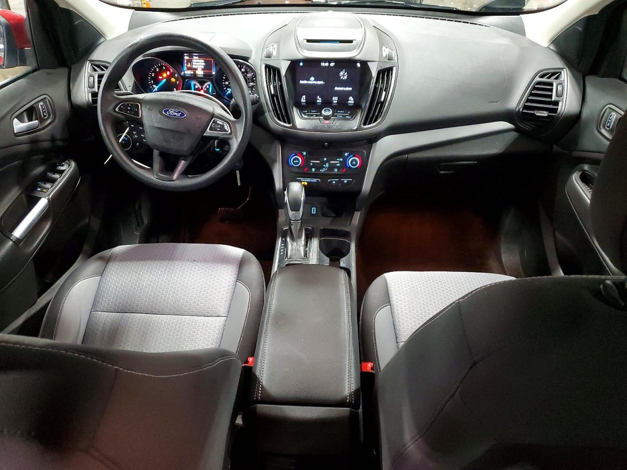 2018 FORD ESCAPE SE photo 8