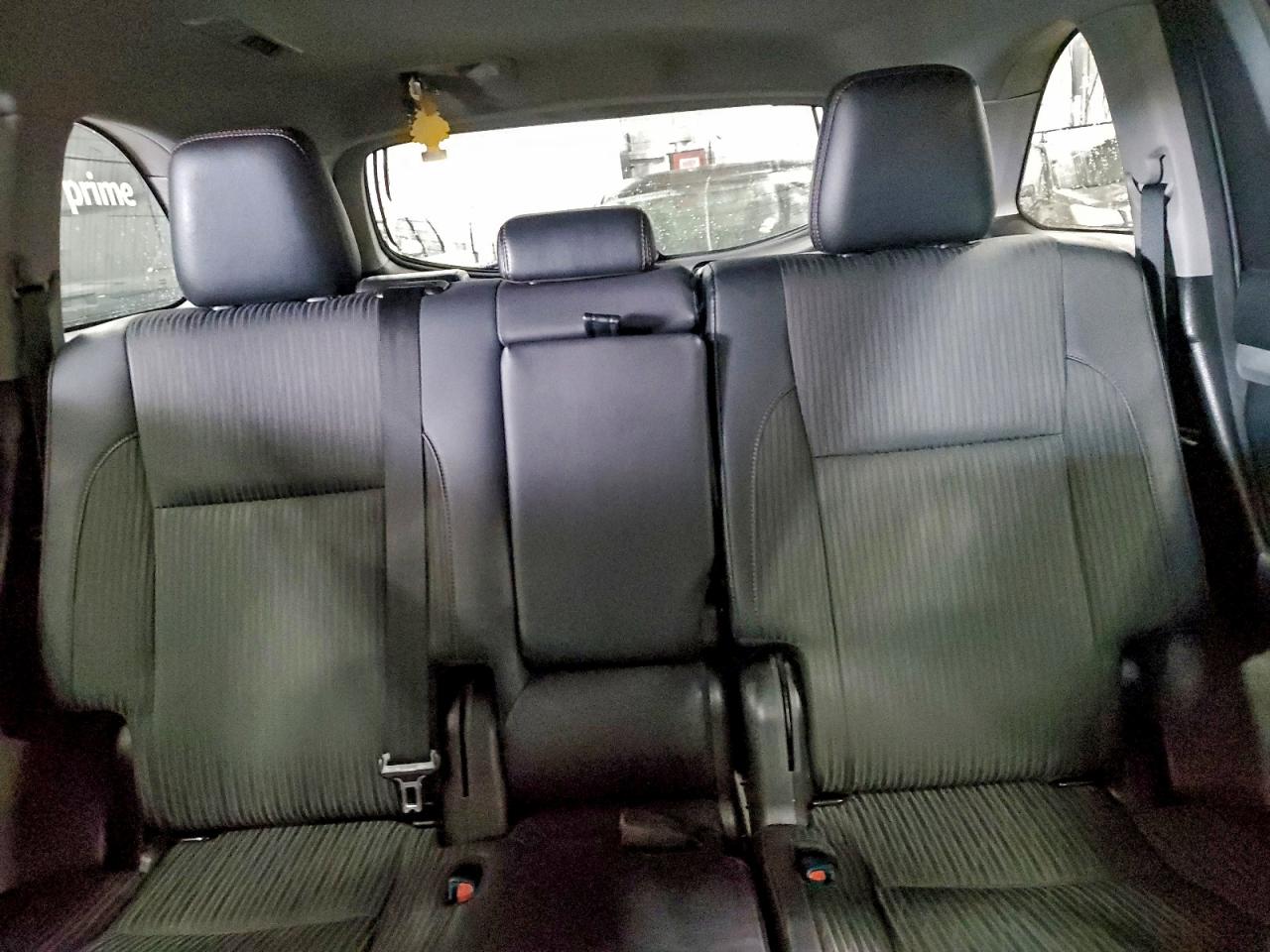 2018 TOYOTA HIGHLANDER LE photo 10