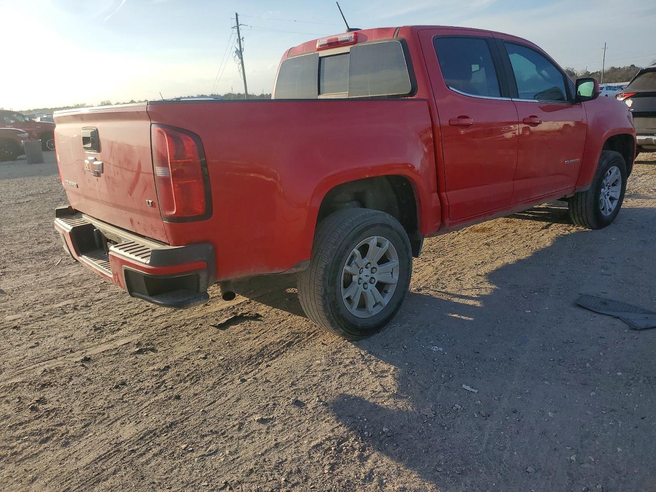 2018 CHEVROLET COLORADO LT photo 3