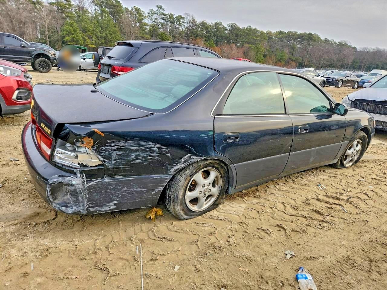 1997 LEXUS ES 300 photo 3