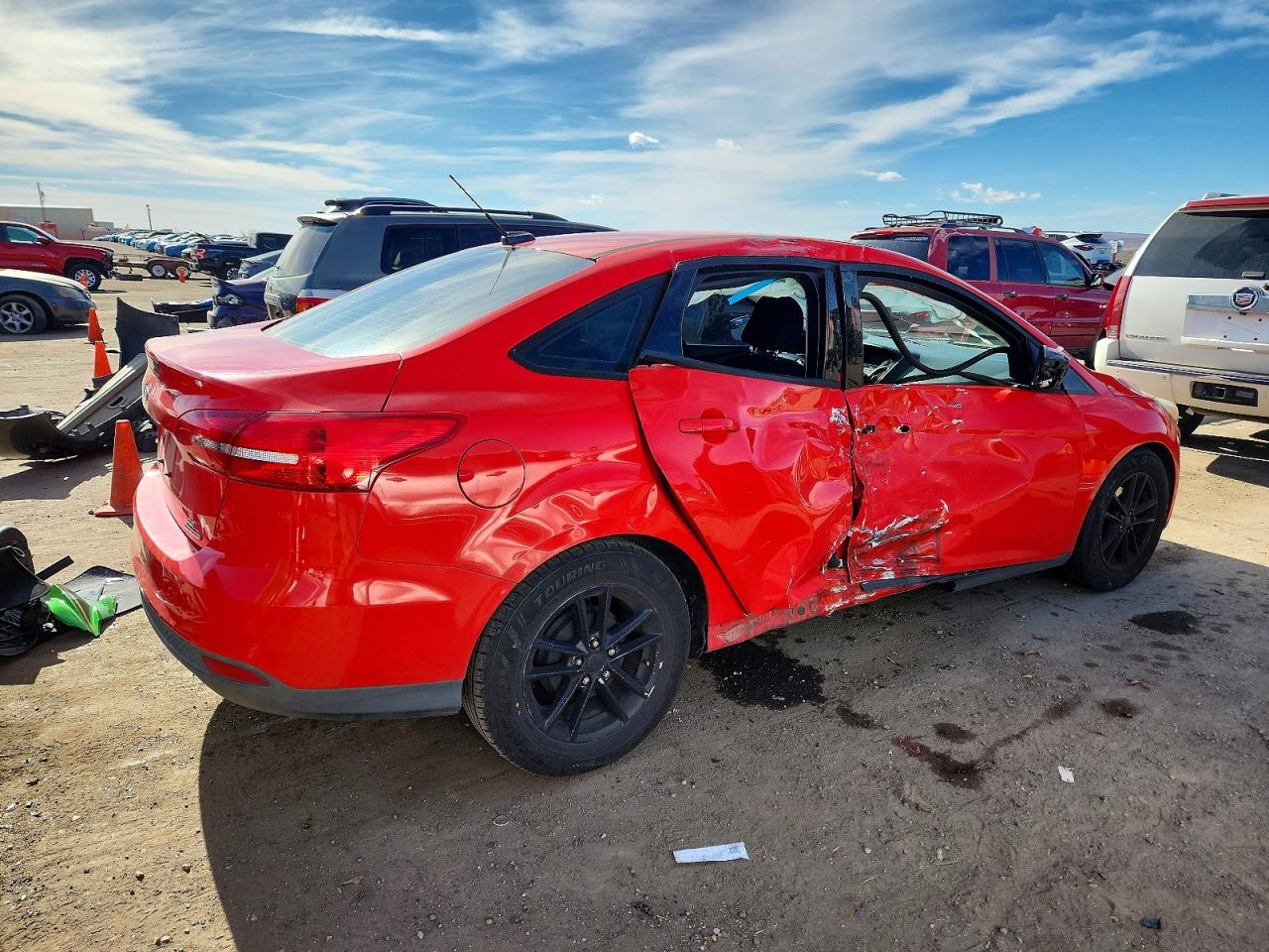 2015 FORD FOCUS SE photo 3