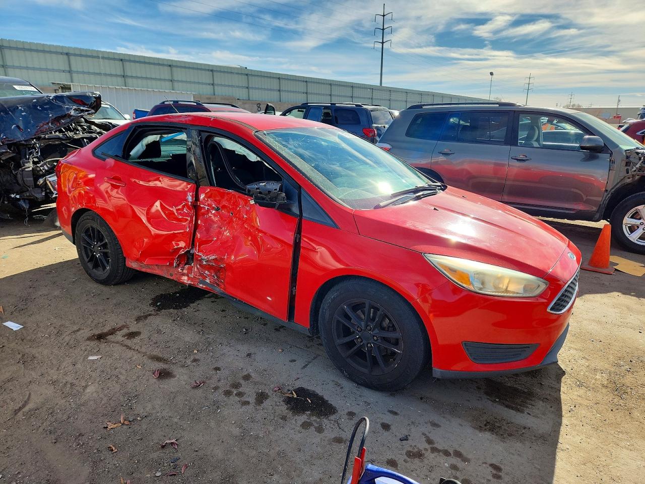 2015 FORD FOCUS SE photo 4