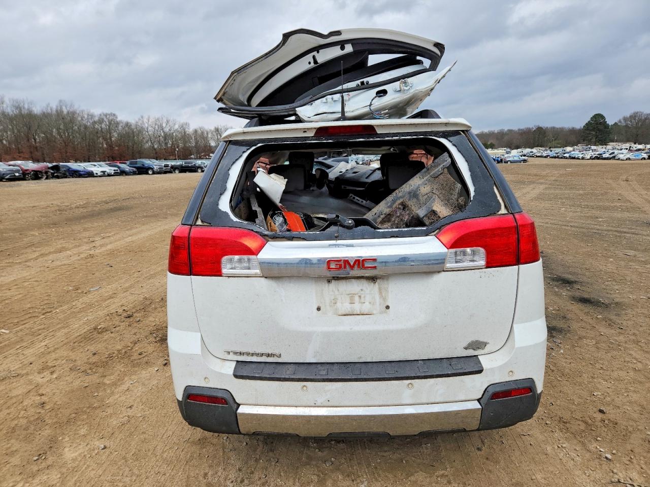 2011 GMC TERRAIN photo 11