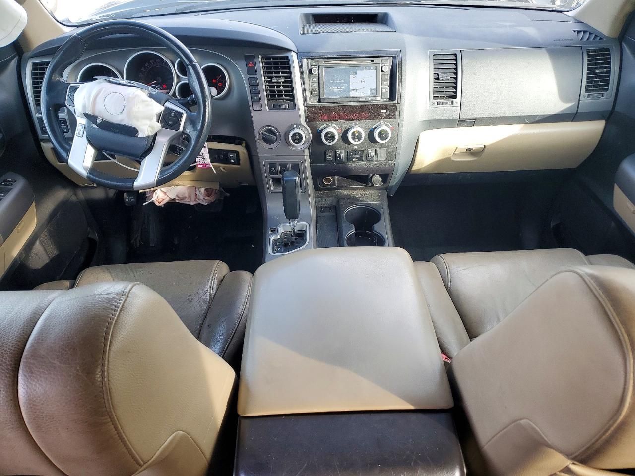2014 TOYOTA SEQUOIA SR5 photo 8