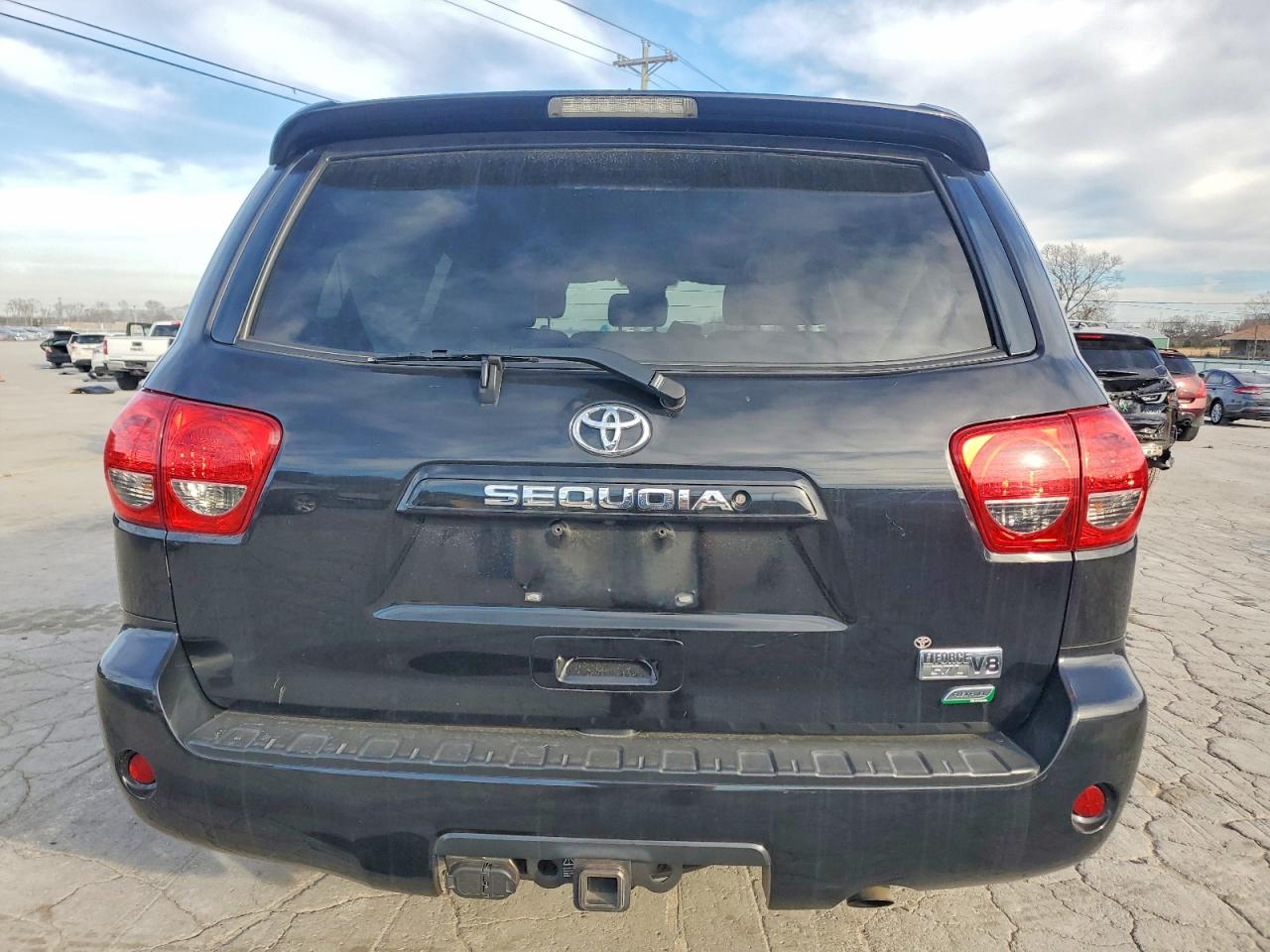 2014 TOYOTA SEQUOIA SR5 photo 6