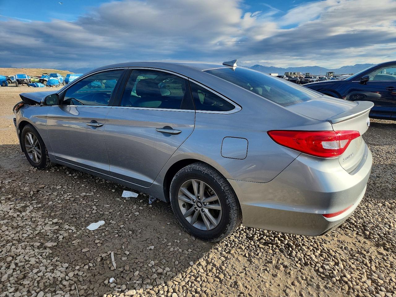 2016 HYUNDAI SONATA SE photo 4