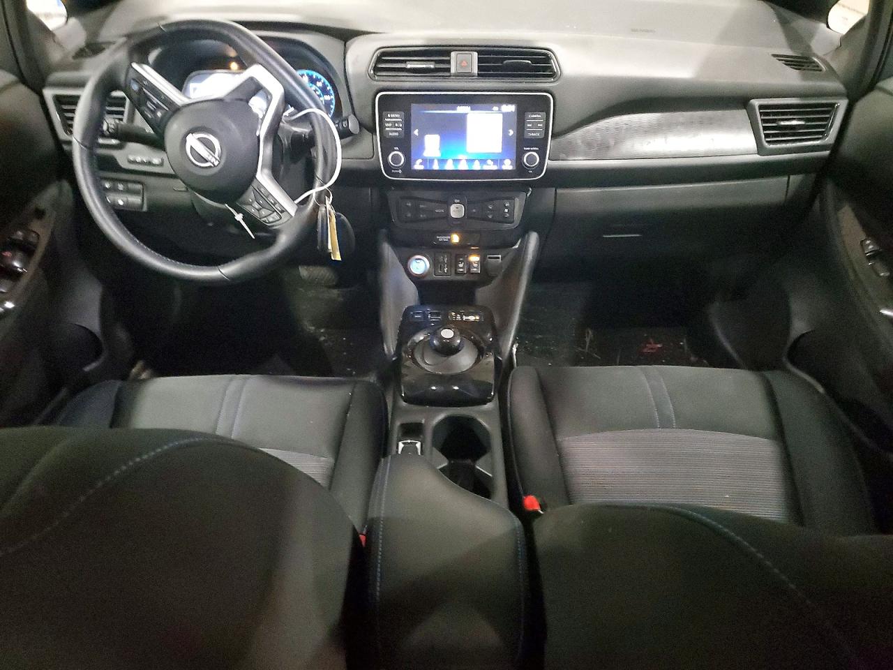 2025 NISSAN LEAF SV PLUS photo 8