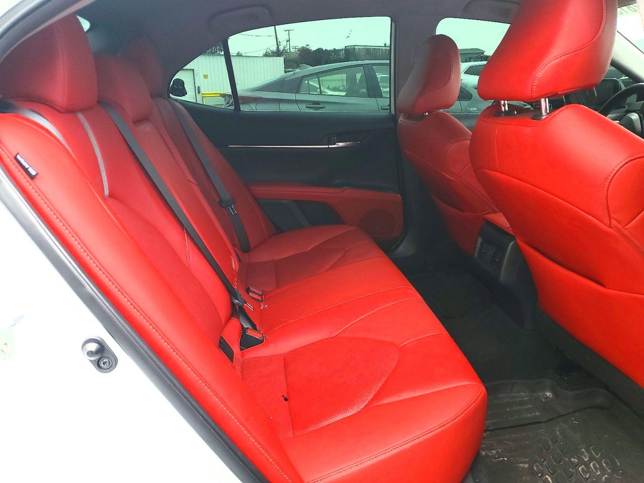 2021 TOYOTA CAMRY XSE photo 10