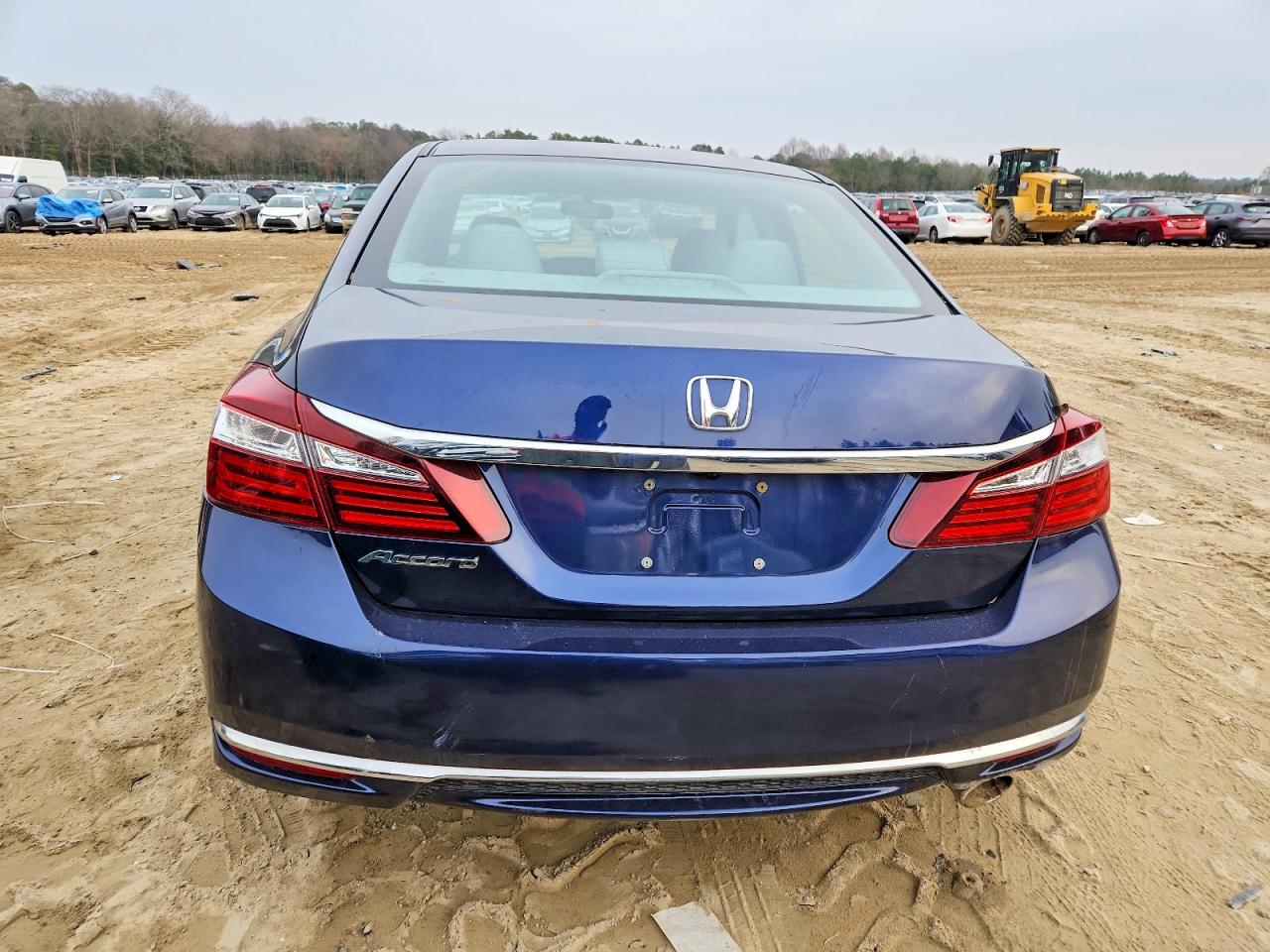 2017 HONDA ACCORD LX photo 6