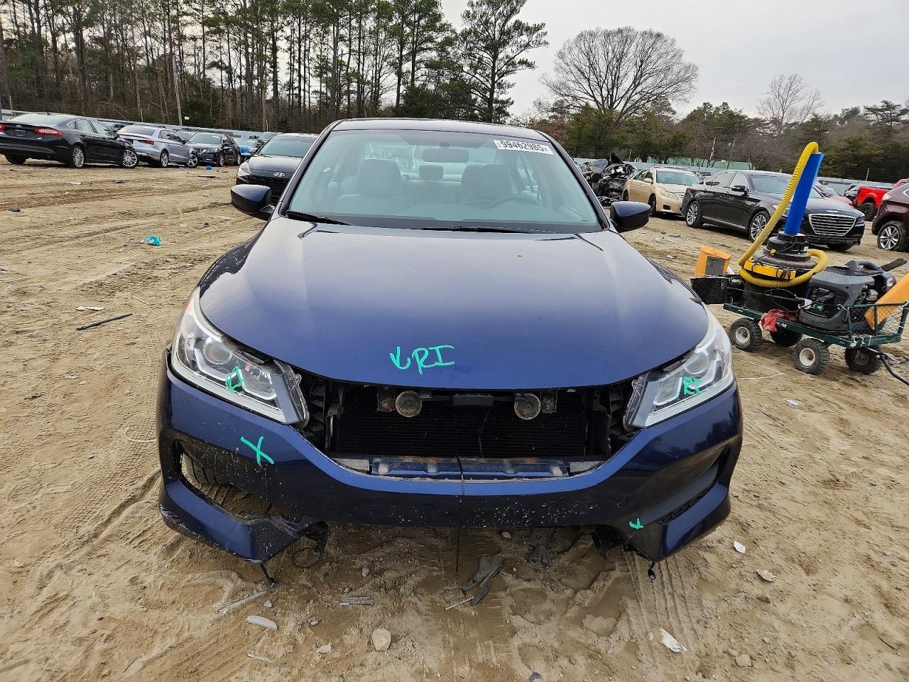 2017 HONDA ACCORD LX photo 5