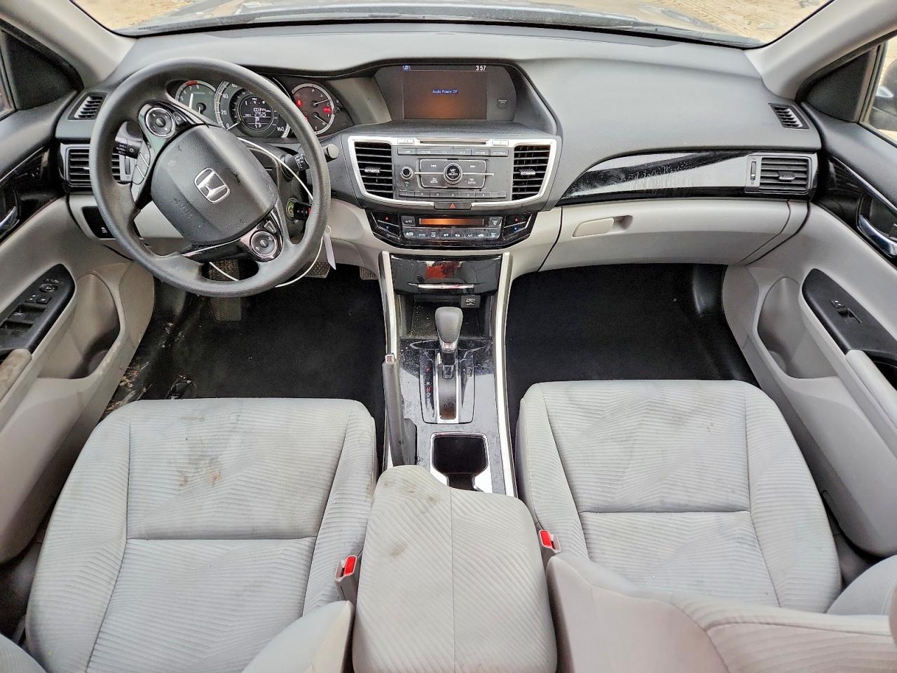 2017 HONDA ACCORD LX photo 8