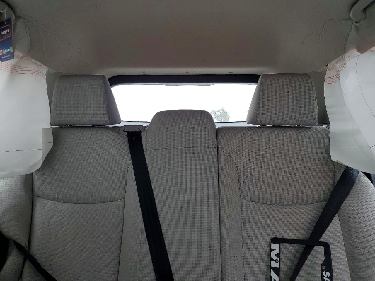 2024 TOYOTA COROLLA CROSS L photo 10
