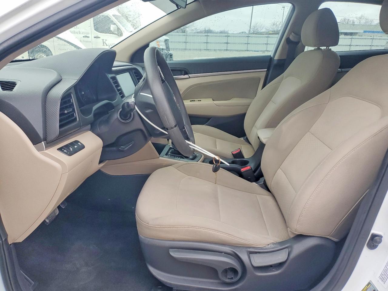 2019 HYUNDAI ELANTRA SEL photo 19