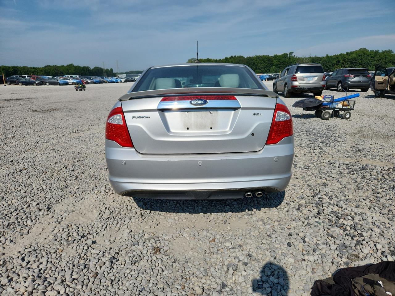 2011 FORD FUSION photo 6