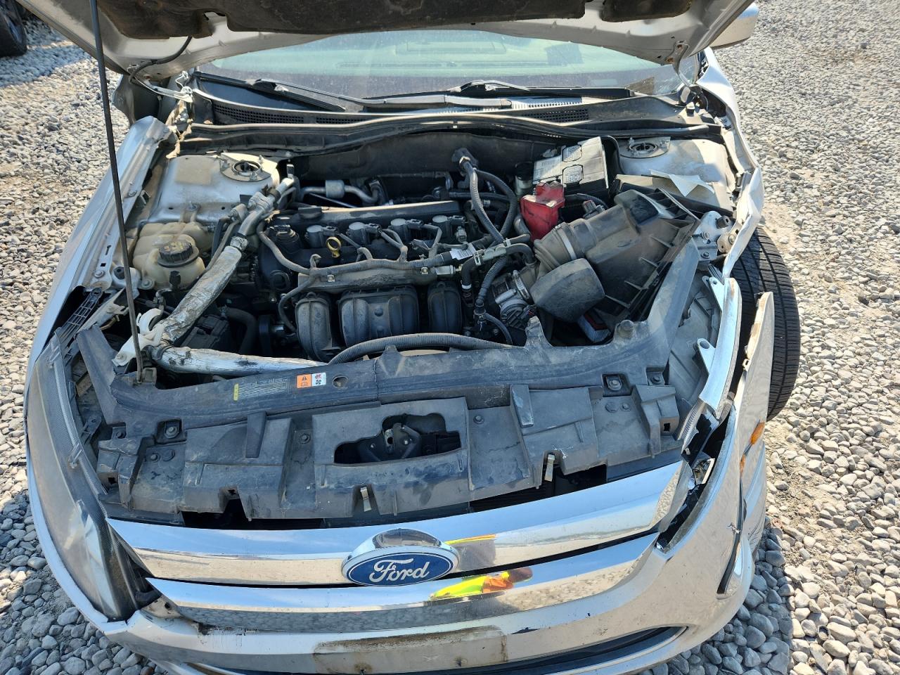 2011 FORD FUSION photo 11