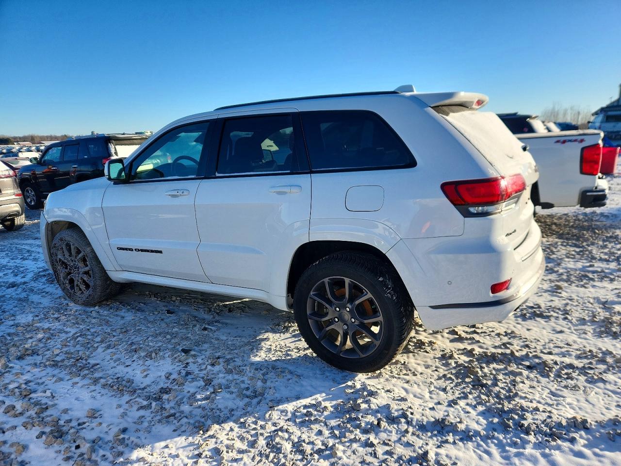 2020 JEEP GRAND CHEROKEE OVERLAND photo 2