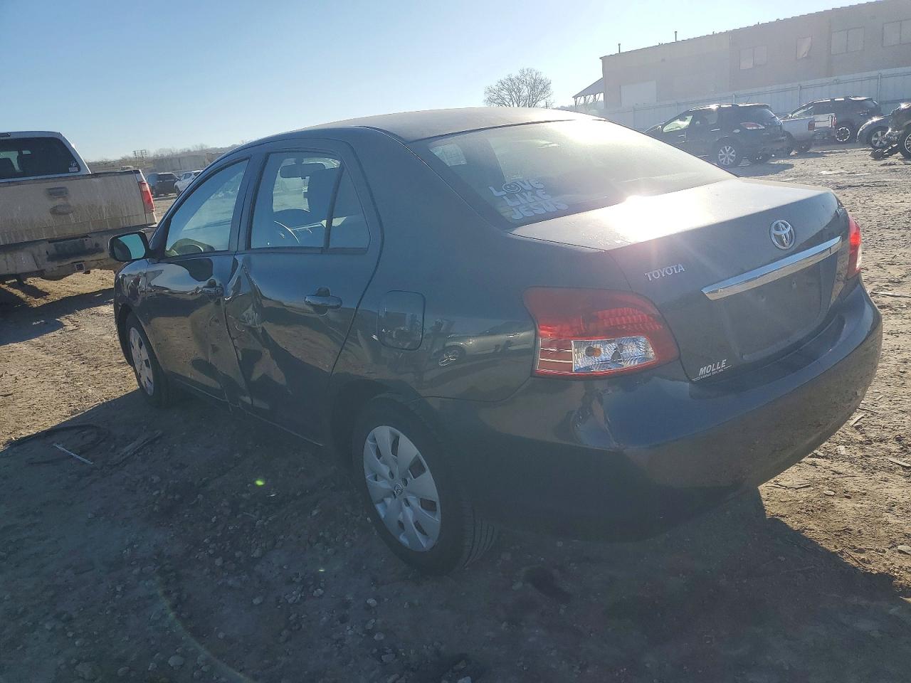 2009 TOYOTA YARIS photo 2