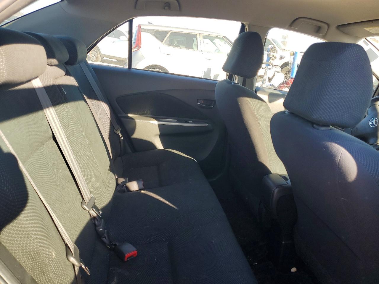 2009 TOYOTA YARIS photo 10