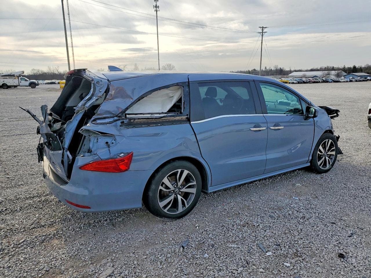 2023 HONDA ODYSSEY TOURING photo 3